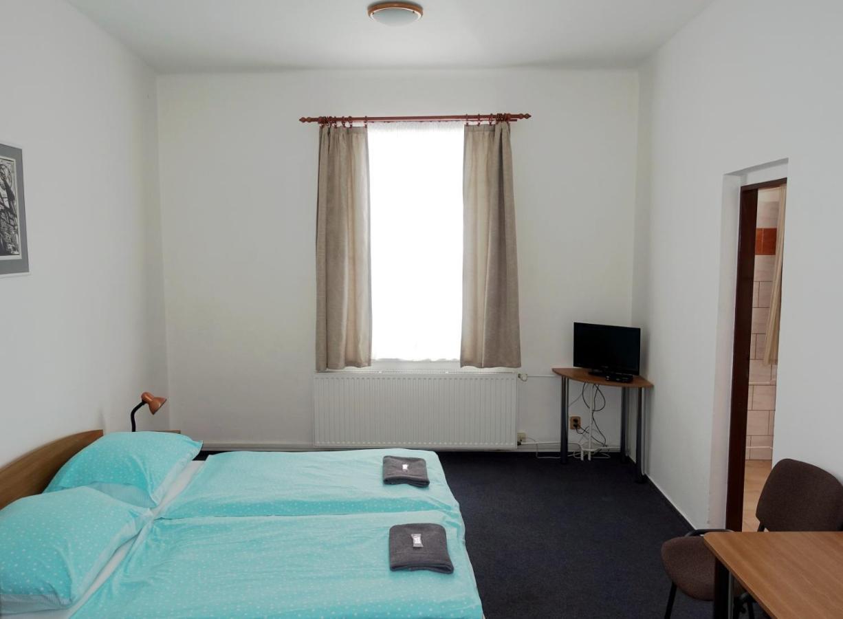 Hotel Staric 예세니크 외부 사진